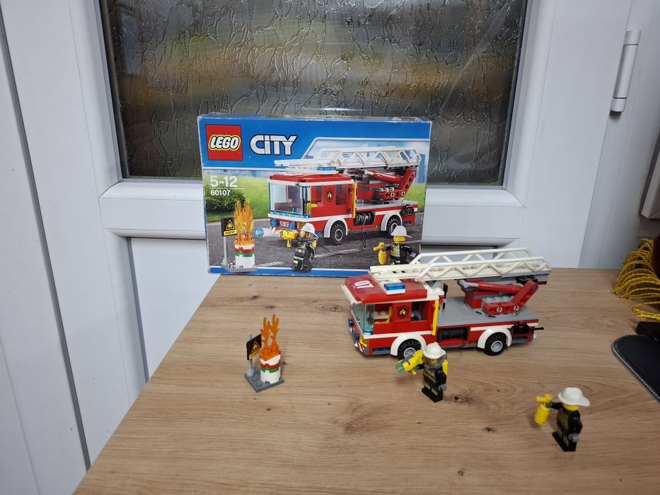 Lego City конструктор 60107