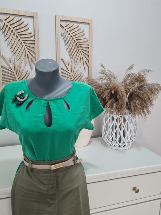 Ținută completa pantaloni kaki H&M, bluza verde Brosa handmade