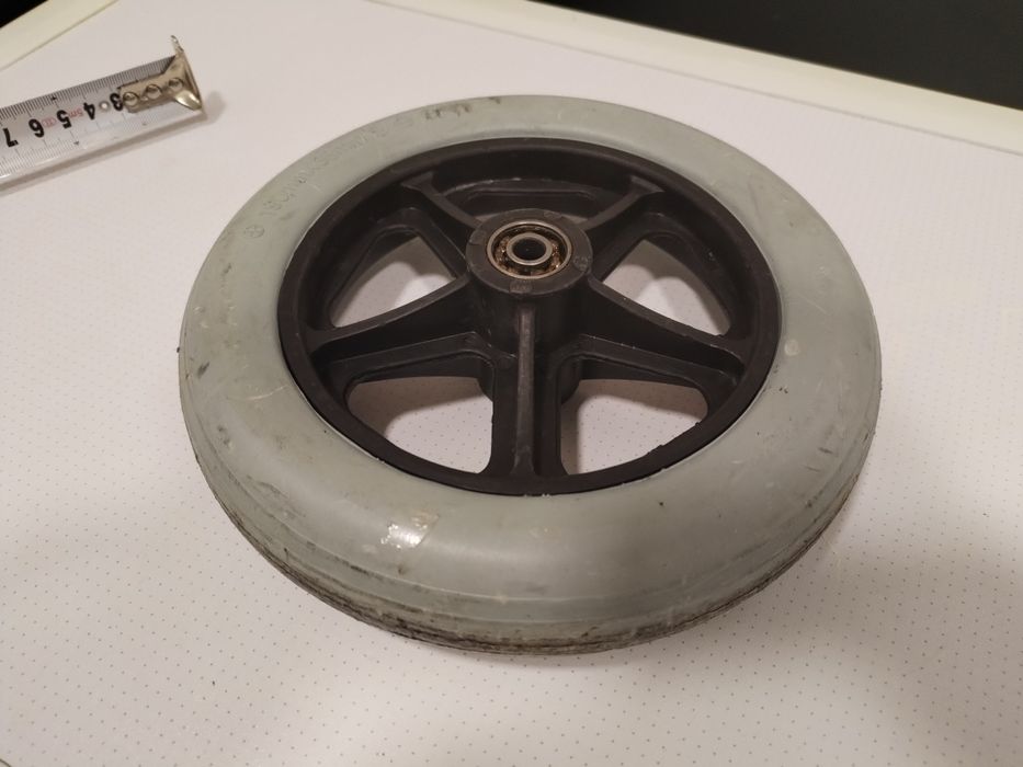 Колеса от инвалидной коляски для тачки