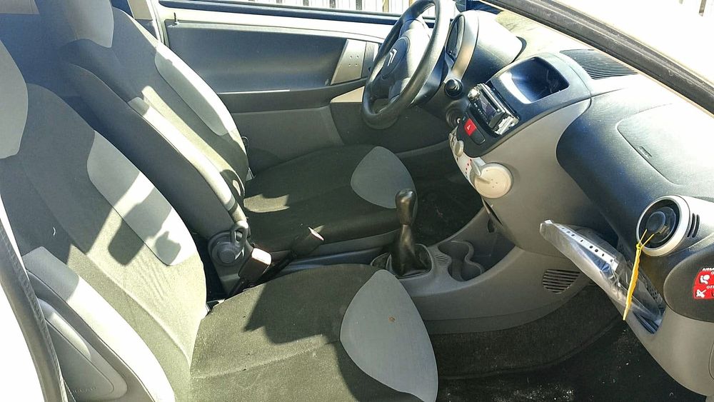 Vând Citroen  C1 sau schimb cu un tractor