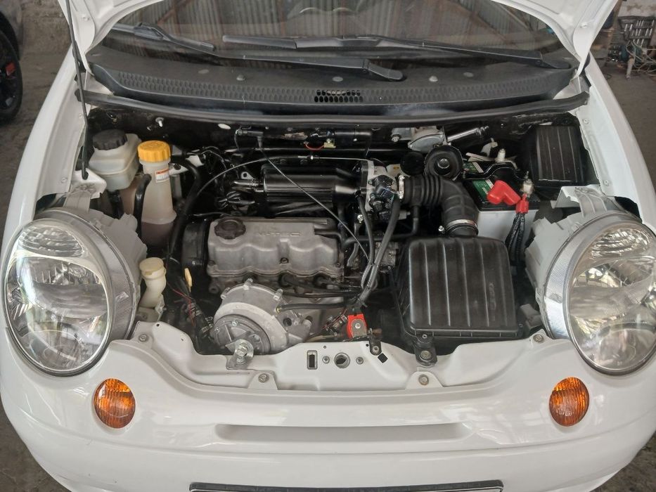 Moshina sotiladi