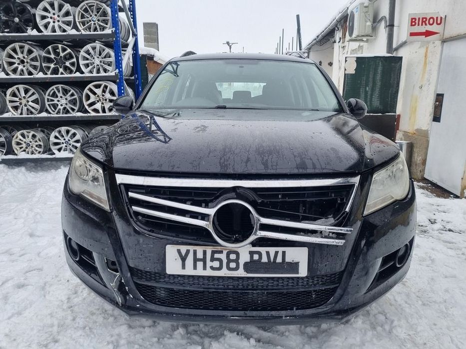 Bara fata Volkswagen Tiguan 5N 2008 - 2011 BLACK LC9X (1457) Diesel model fara ...