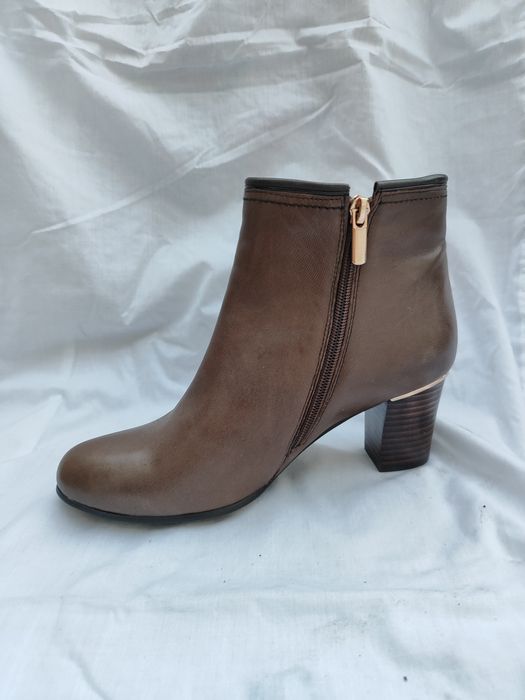 Брендовая, кожаная обувь