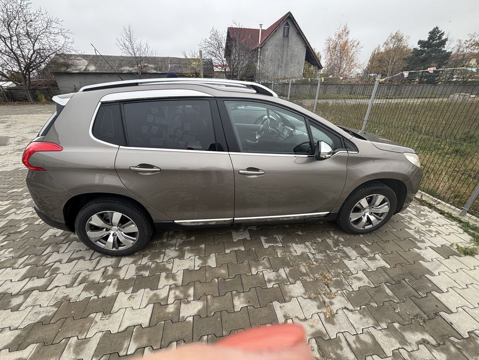 Peugeot 2008 automat 1.6hdi