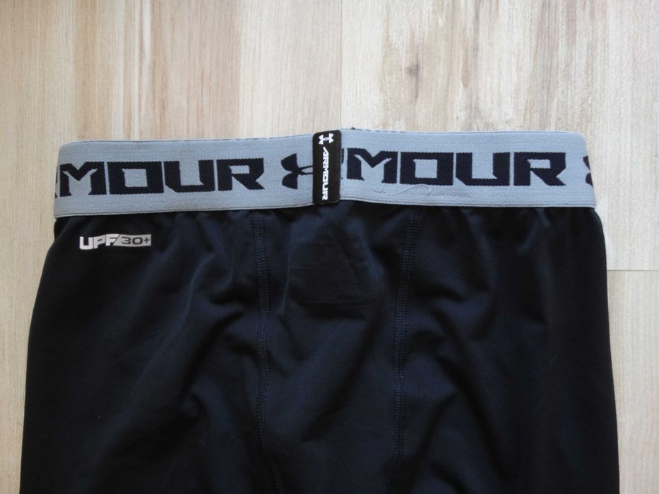 Under Armour Heat Gear  UPF 30+ клин размер XS / S