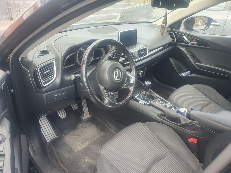 Mazda 3 black limited