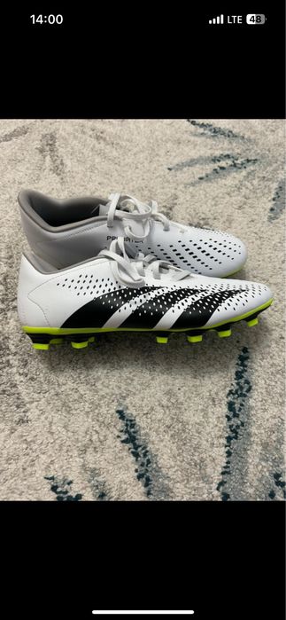 Ghete de Fotbal Adidas