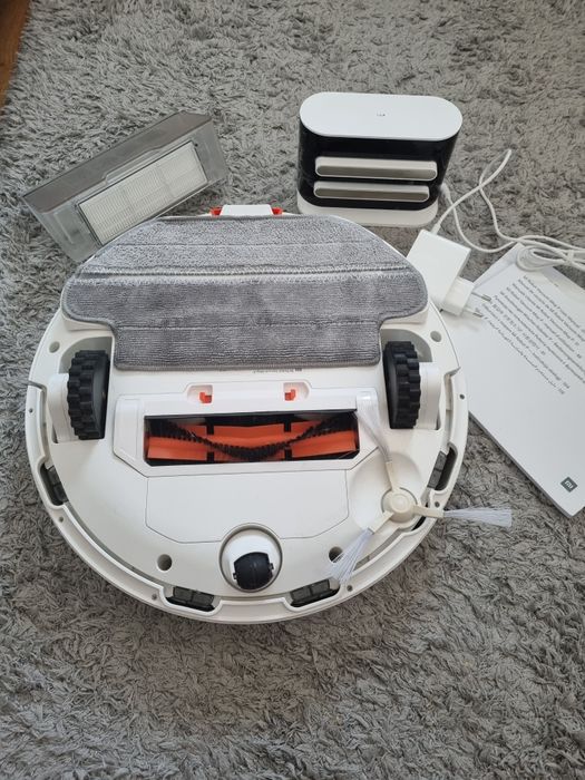 Робот-пылесос Xiaomi Mi Robot Vacuum-Mop P STYTJ02YM белый