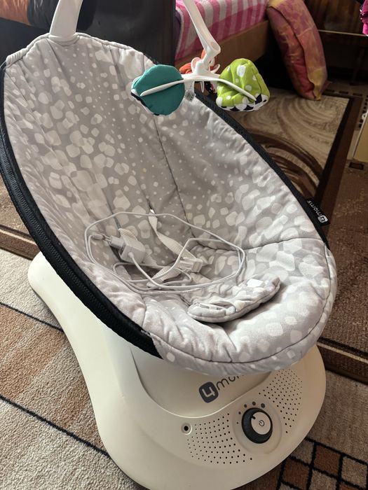 Електрическа люлка 4moms rockaRoo