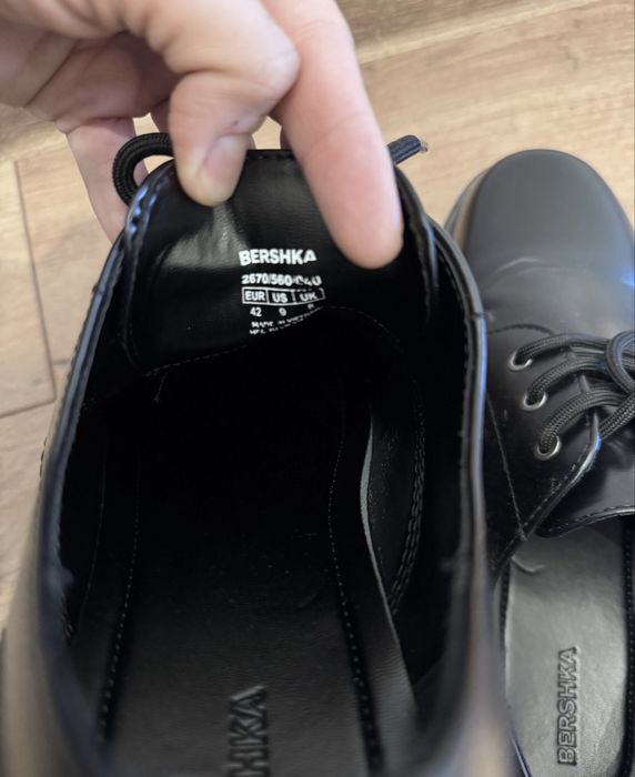 Bershka черни обувки 42 номер
