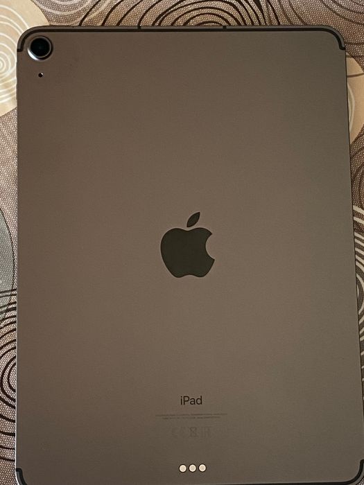 iPad Air 4 (2020) 64GB Wi-Fi + Cellular, 10.9”, stare foarte bună,