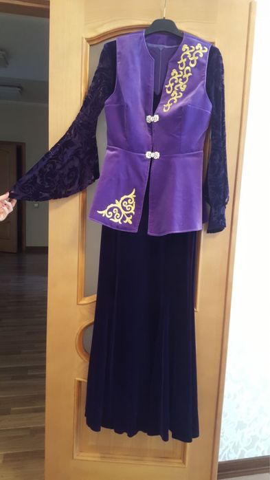 Продам платья