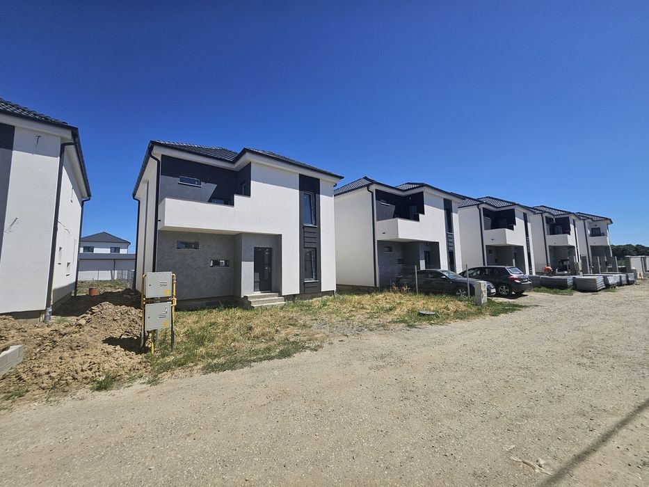 Casa noua unifamiliala semifinisata sau finisata. NEGOCIABIL !