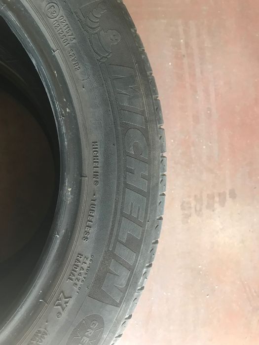 4броя летни гуми 205/55/16. Цената е за 4-те гуми заедно.