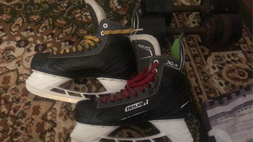 Коньки BAUER отличном состояние