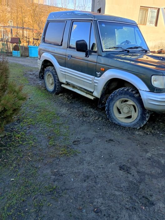 Vând Hyundai Galloper 4x4