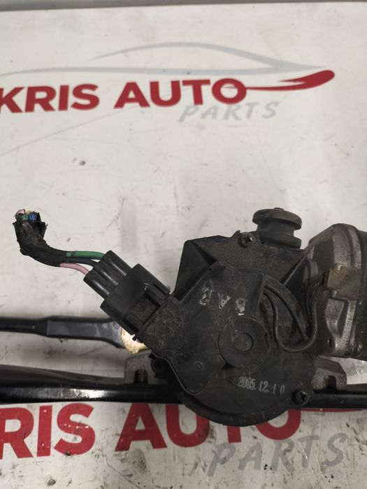 Моторче - механизъм предни чистачки Hyundai Santa Fe / Хюндай Санта Фе