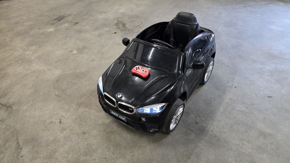Masinuta electrica Bmw X6 copii