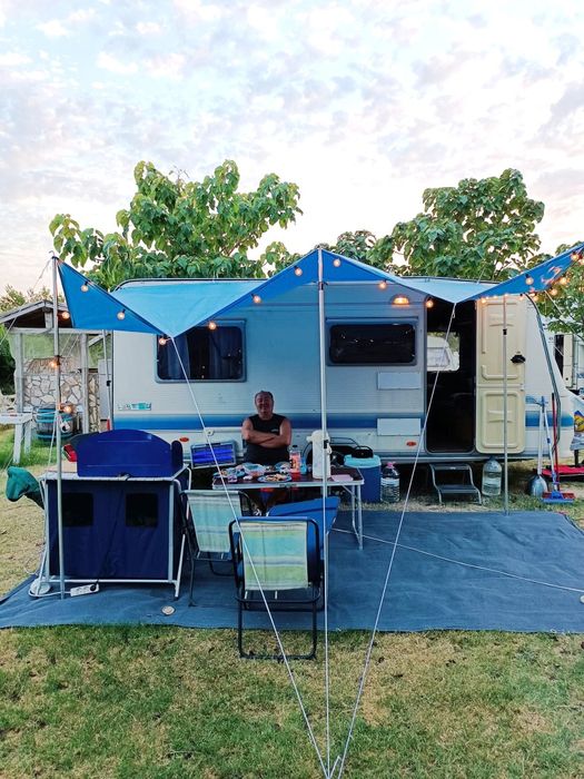 Продавам каравана