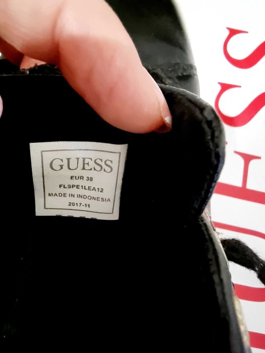 GUESS  сникърси / маратонки номер 38