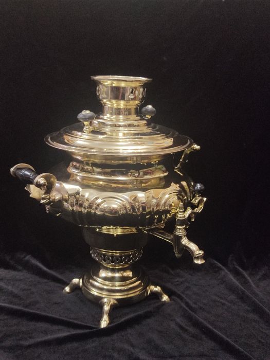 Подарочный самовар редкой формы в отличном состоянии