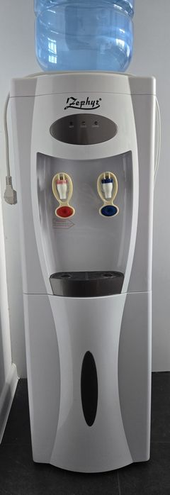 Диспенсър за вода Zephyr z 1449 abc