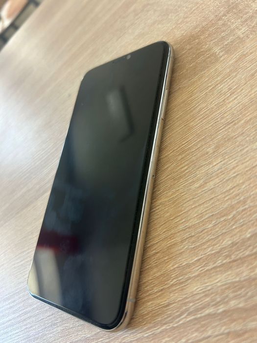 Iphone X, baterie 100%