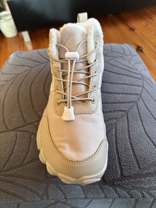 Боси дамски обувки,много топли!С пухче