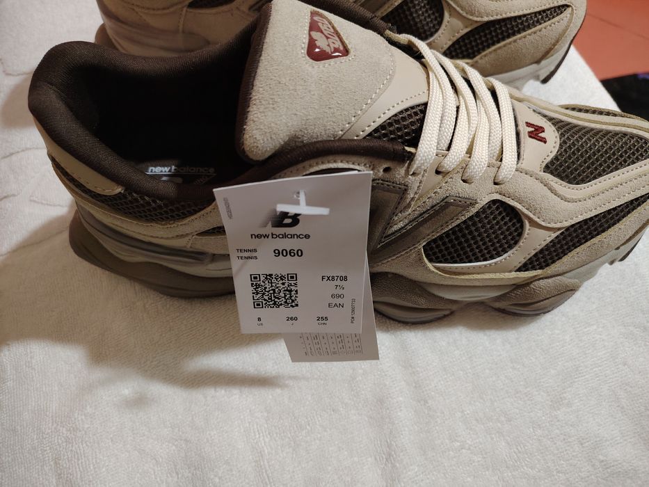 Adidasi new balance 9060