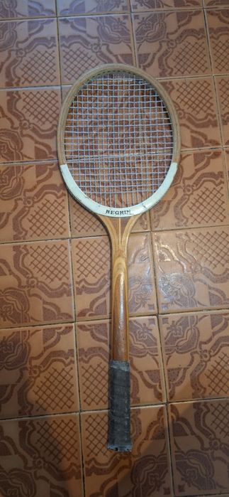 Racheta tenis Reghin
