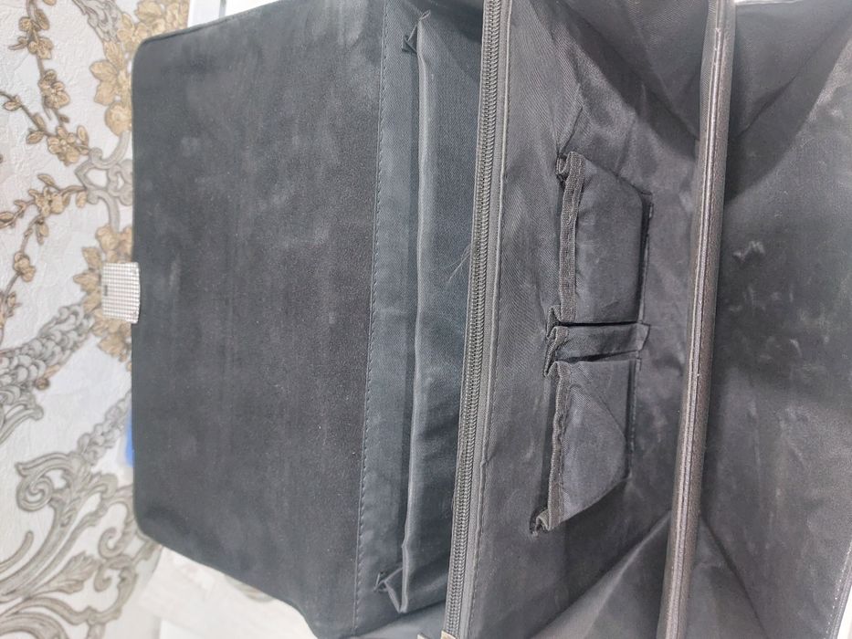 Кожаный портфель для документов