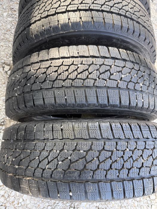 215/65 R16C 4бр зимни гуми