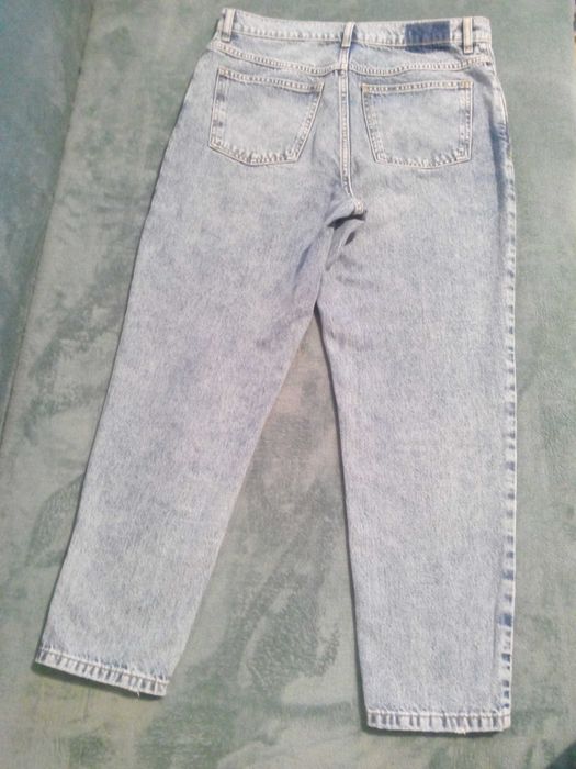 Vând blugi MANGO, Mom Fit, mărimea 42