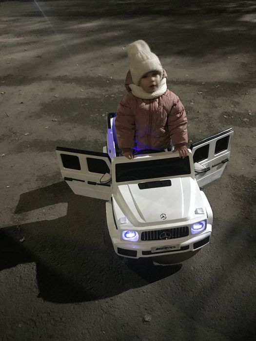 Детский автомобиль.