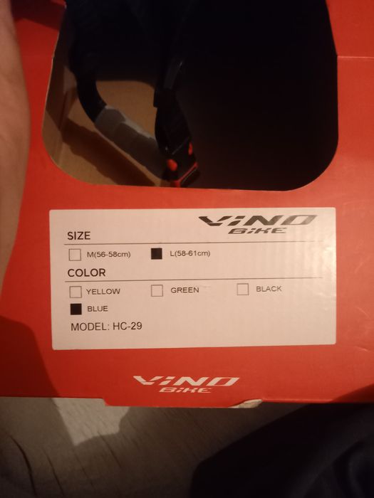 Продаю каску vino