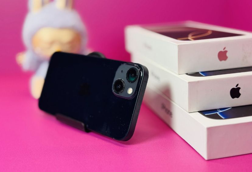 iPhone 13 128Gb с гарантией