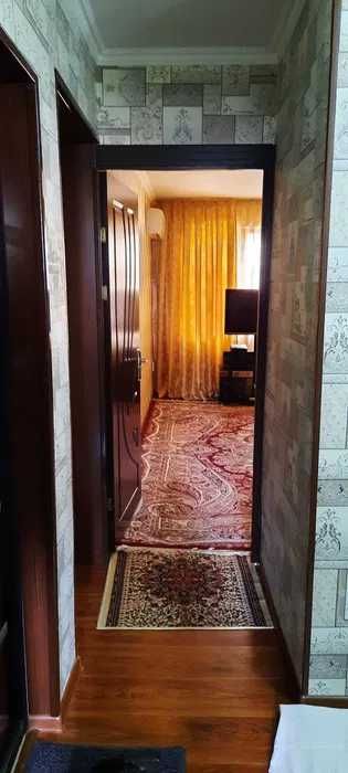 Арзон нархда 1 Каватдан 2 хонали квртира сотилади Шарк-2