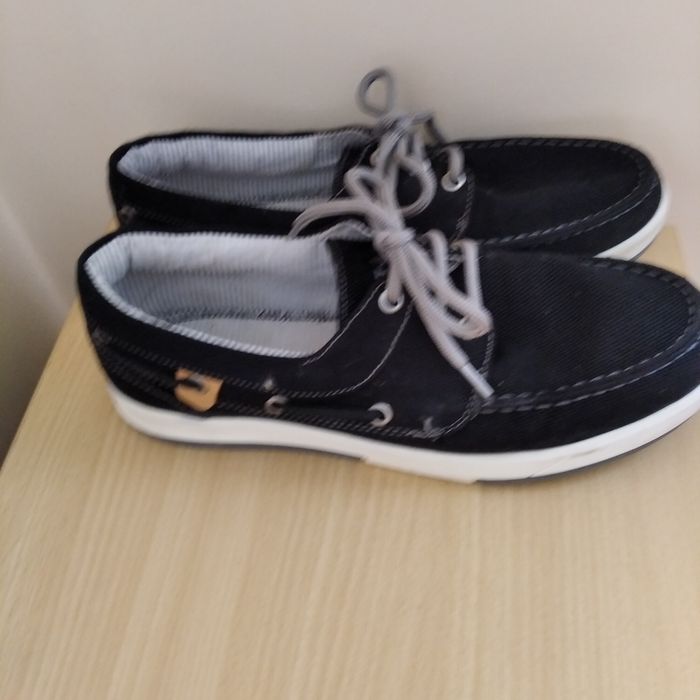 Нови мъжки обувки  N40