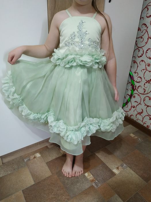 Платья на девочку