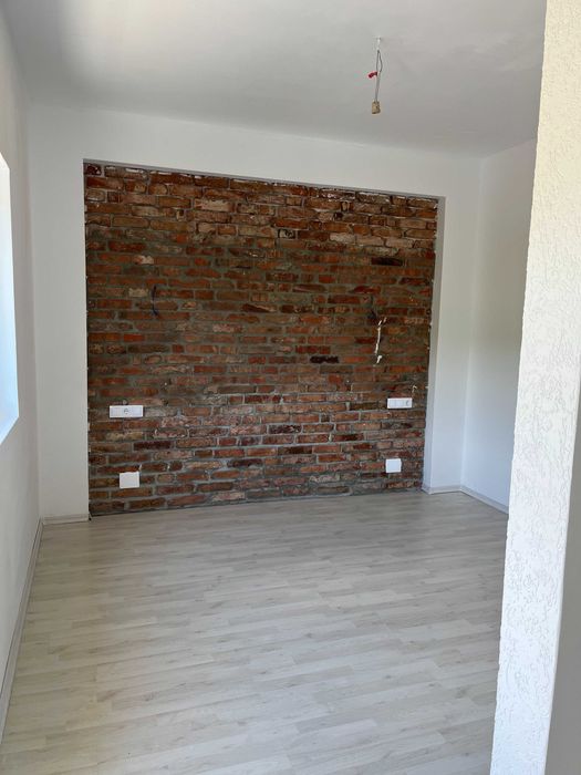 SUPER OFERTA : Casa de vanzare  P+1+M  Gilau Vest