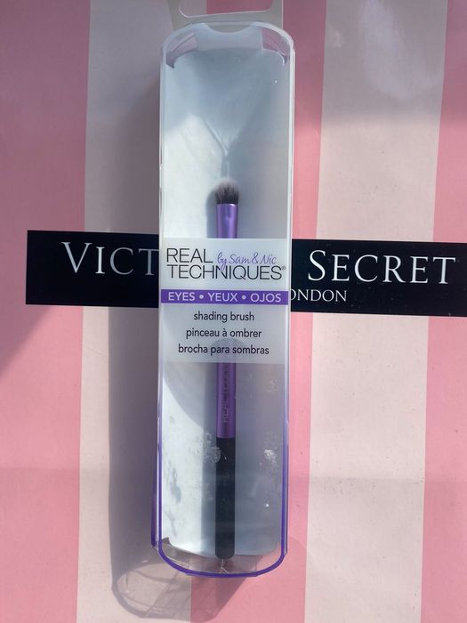 Real Techniques оригинален комплект за оформяне на вежди