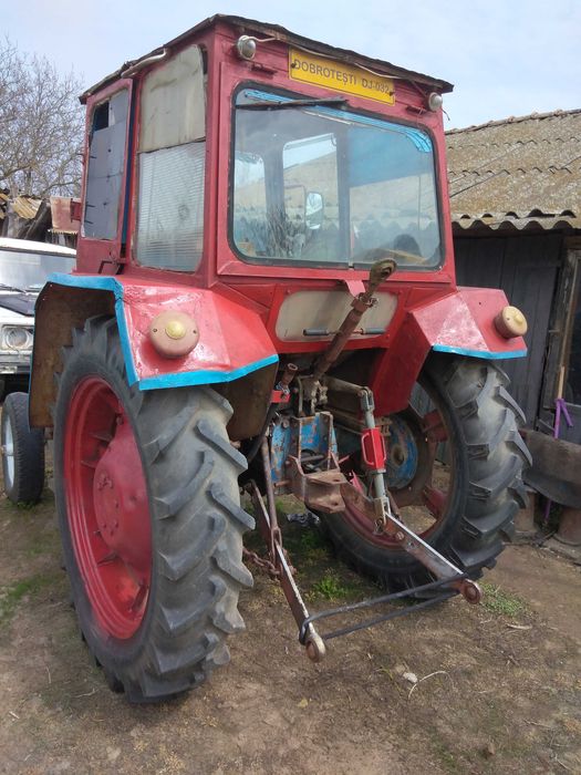 Utilaje agricole. Tractor 445