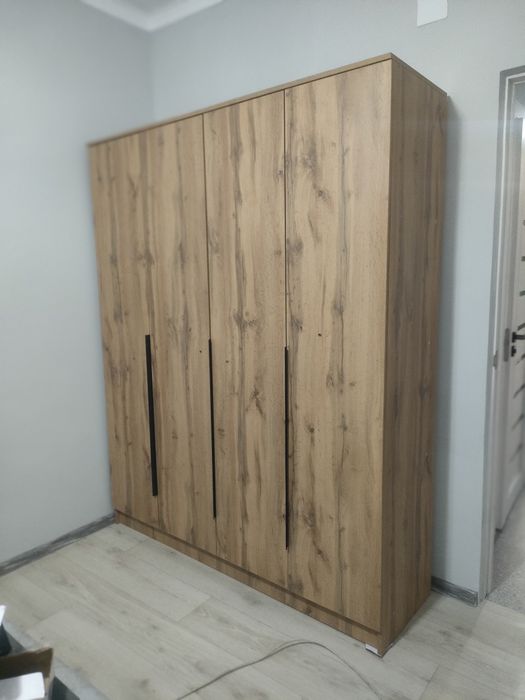 4 дверные шкафы по 85000