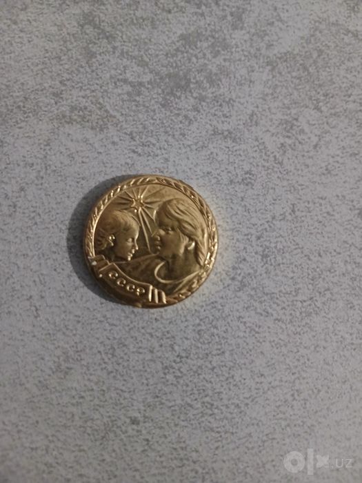 Medal  " Материнства " sotiladi