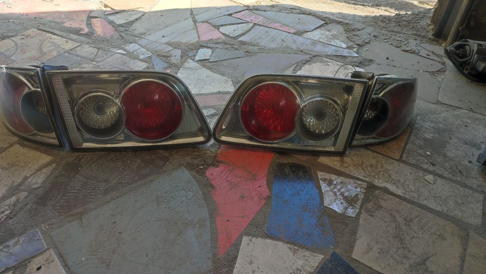 Задние фары на Мазда 6
