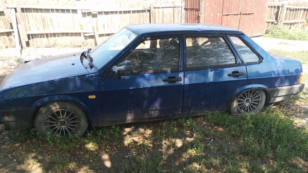 Продам машину Ваз 21099