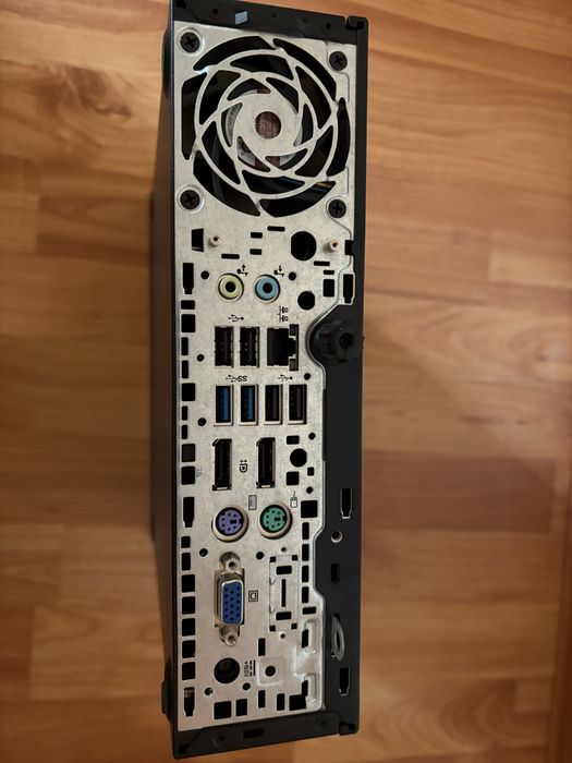 HP elitedesk G1 800 i3 12gb ram 240ssd