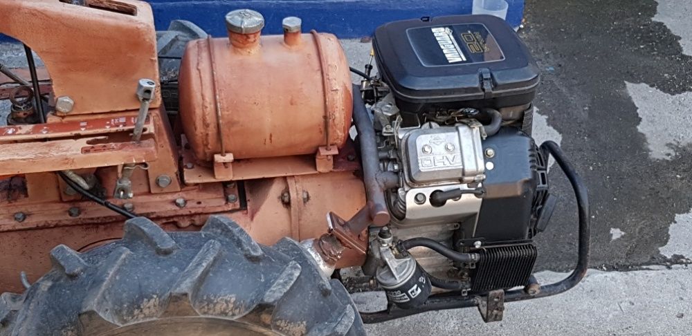 Мотоблок 20 к.с Брикс Стратън