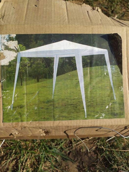Pavilion / umbrar gradina