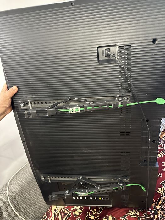 Samsung Smart Tv 120см